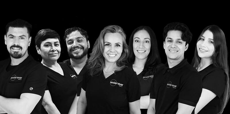 best dentists in Mexico team